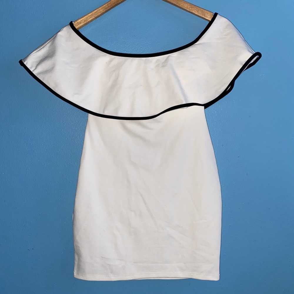 Fashionable top